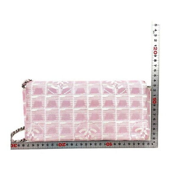 Chanel Pink Canvas Shoulder Bag - Picture 2 of 9